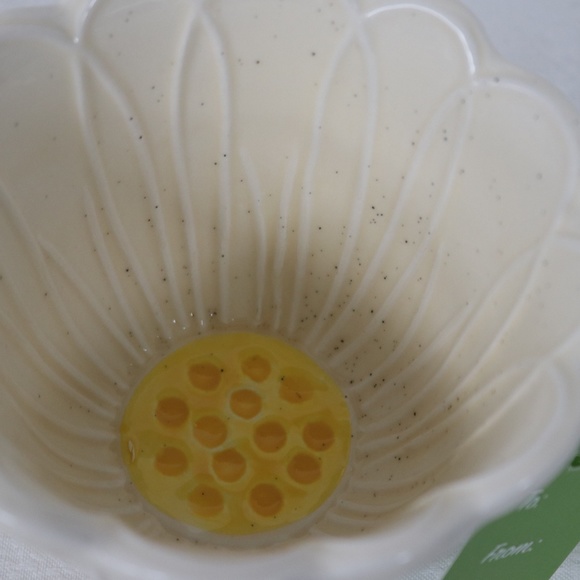 LANG by Design Group FLOWER SHAPED COFFEE MUG HAND PAINTED - 8oz. - CREAM - NEW - Picture 2 of 5